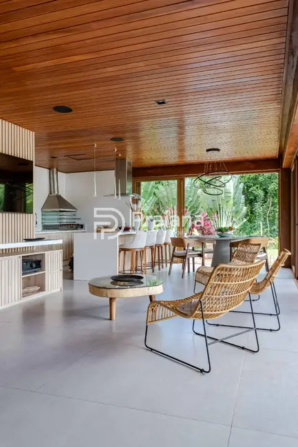 Casa de Condomínio com 5 quartos à venda, 400m2 em Mata De Sao Joao - BA - imagem 3 Foto 3 de Casa de Condomínio com 5 quartos à venda, 400m2 em Mata De Sao Joao - BA