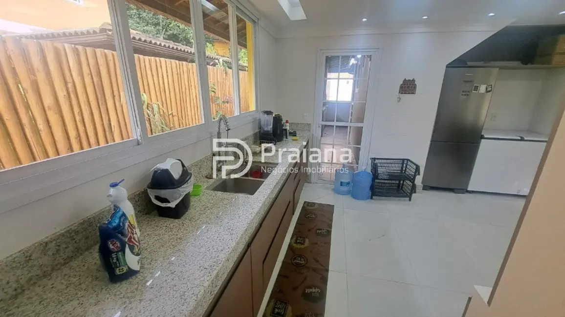Casa de Condomínio com 3 quartos à venda, 200m2 em Mata De Sao Joao - BA - imagem 7 Foto 7 de Casa de Condomínio com 3 quartos à venda, 200m2 em Mata De Sao Joao - BA