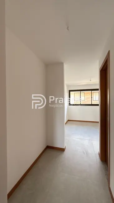 Foto 4 de Apartamento com 2 quartos à venda, 79m2 em Camacari - BA