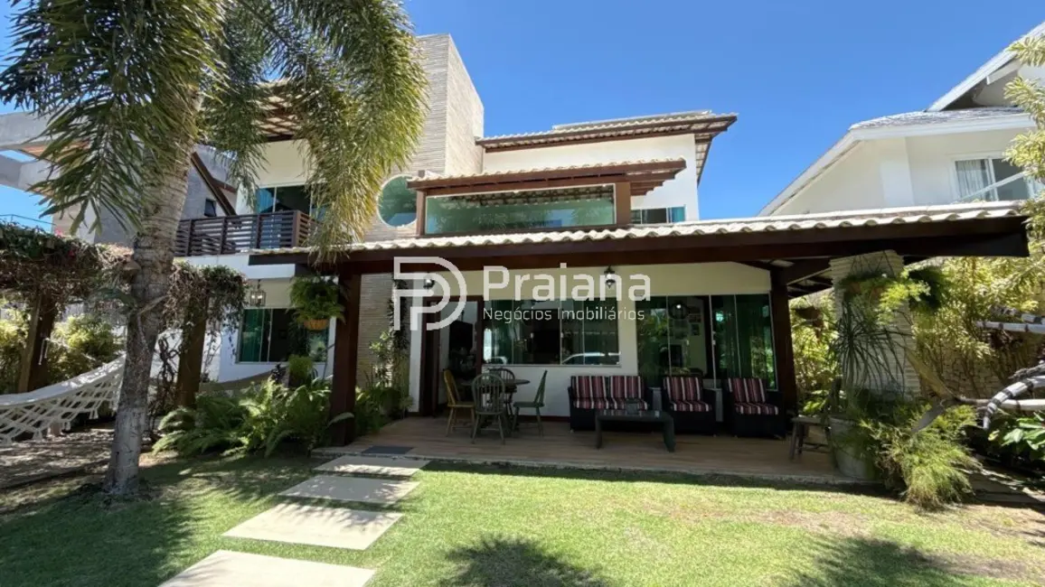 Foto 1 de Casa de Condomínio com 4 quartos para alugar, 350m2 em Camacari - BA