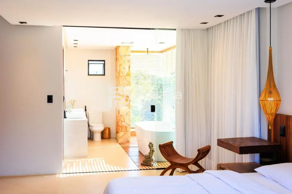 Foto 2 de Casa de Condomínio com 7 quartos à venda, 422m2 em Mata De Sao Joao - BA