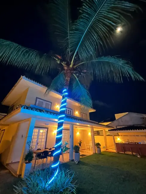 Foto 1 de Casa de Condomínio com 4 quartos à venda, 210m2 em Camacari - BA