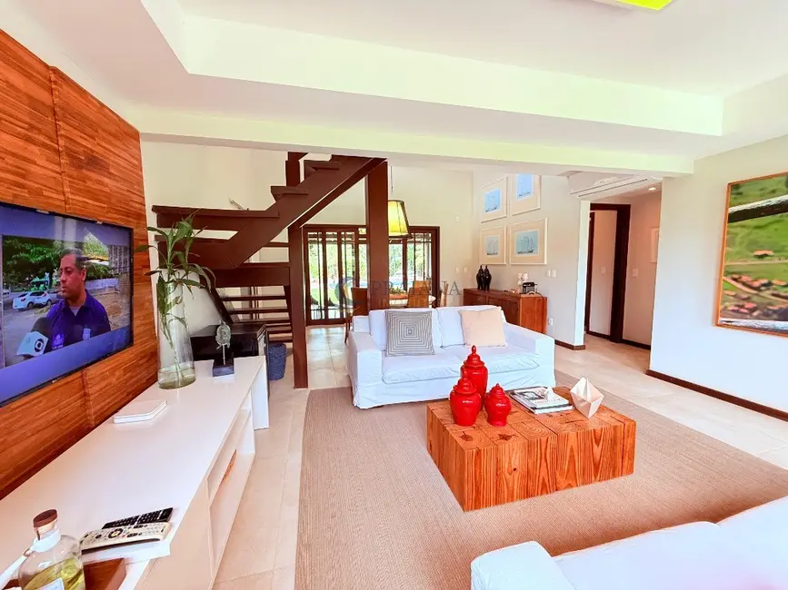 Casa de Condomínio com 5 quartos para alugar, 280m2 em Mata De Sao Joao - BA - imagem 3 Foto 3 de Casa de Condomínio com 5 quartos para alugar, 280m2 em Mata De Sao Joao - BA