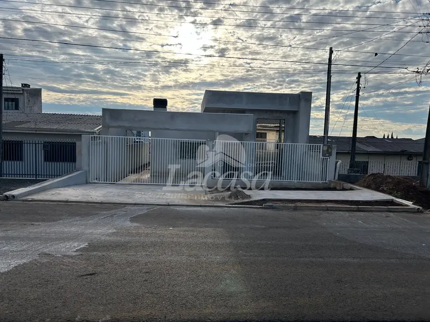 Foto 2 de Casa com 2 quartos à venda, 76m2 em São Cristóvão, Guarapuava - PR