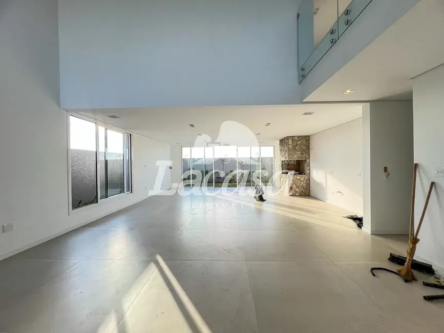 Foto 5 de Sobrado com 3 quartos à venda, 341m2 em Morro Alto, Guarapuava - PR