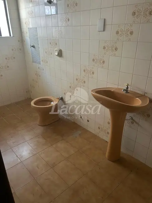 Foto 9 de Sobrado com 2 quartos à venda, 143m2 em Centro, Guarapuava - PR