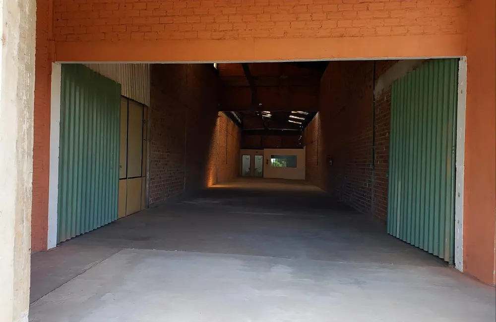 Foto 2 de Armazém / Galpão para alugar, 280m2 em Boqueirão, Guarapuava - PR