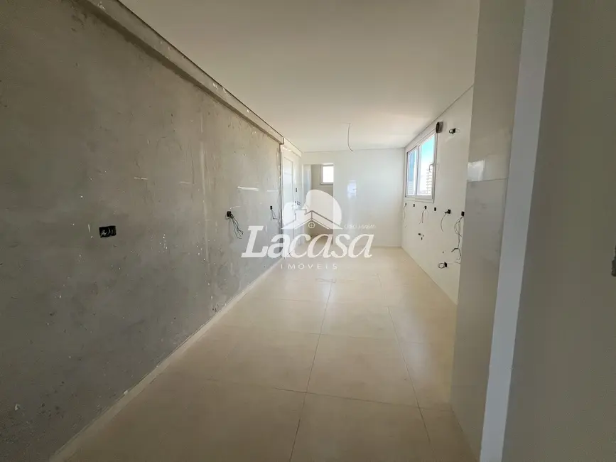 Foto 9 de Apartamento com 3 quartos à venda, 191m2 em Trianon, Guarapuava - PR