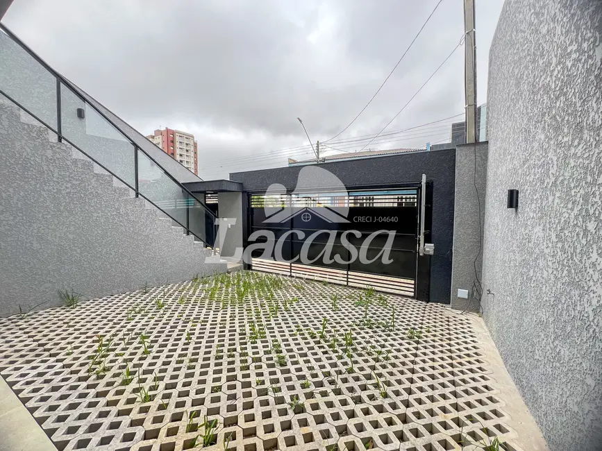 Foto 3 de Sobrado com 4 quartos à venda, 259m2 em Centro, Guarapuava - PR
