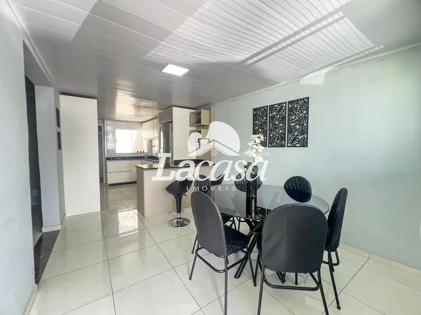Foto 9 de Casa com 3 quartos à venda, 168m2 em Vila Bela, Guarapuava - PR