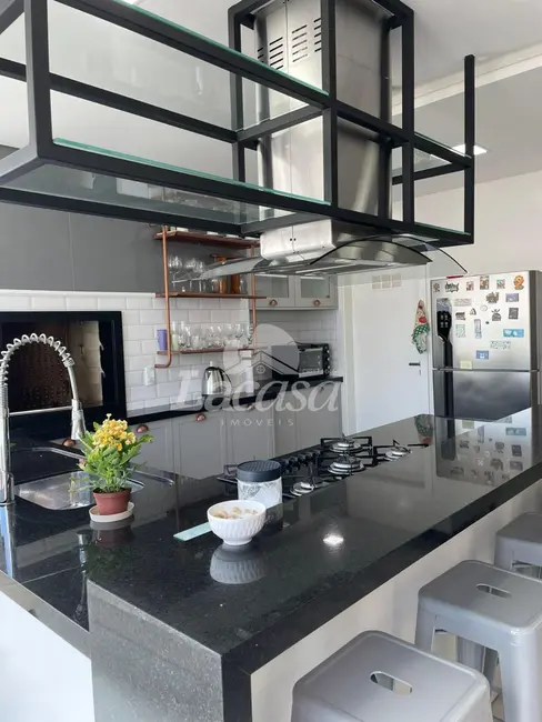 Foto 3 de Apartamento com 3 quartos à venda, 118m2 em Meia Praia, Itapema - SC