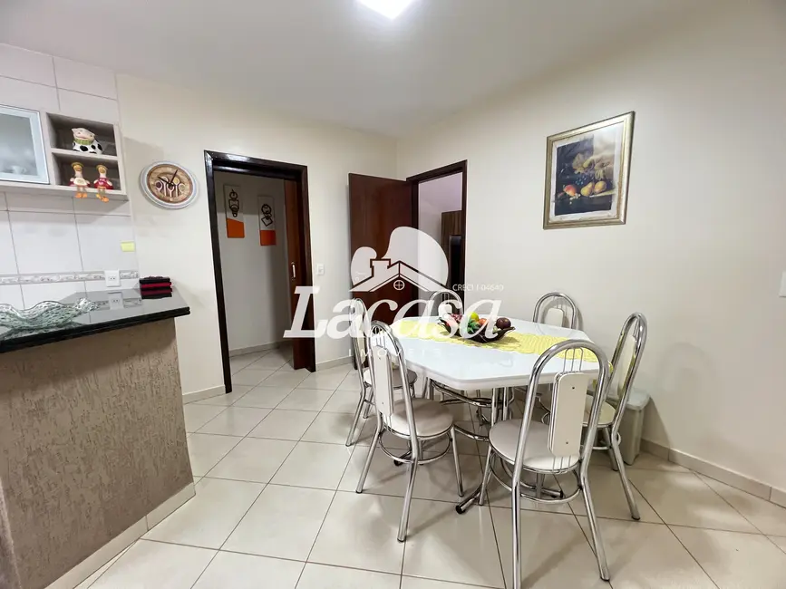 Foto 9 de Casa com 3 quartos à venda, 150m2 em Alto da XV, Guarapuava - PR