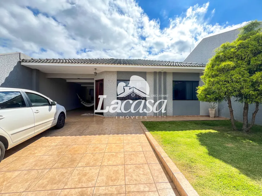 Foto 4 de Casa com 3 quartos à venda, 150m2 em Alto da XV, Guarapuava - PR