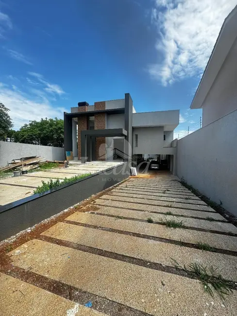 Foto 4 de Sobrado com 4 quartos à venda, 500m2 em Alto Cascavel, Guarapuava - PR