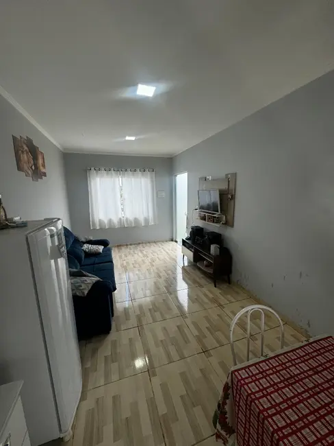 Foto 4 de Casa com 2 quartos à venda, 50m2 em Vila Bela, Guarapuava - PR