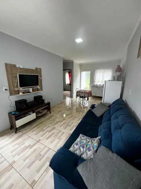 Foto 8 de Casa com 2 quartos à venda, 50m2 em Vila Bela, Guarapuava - PR