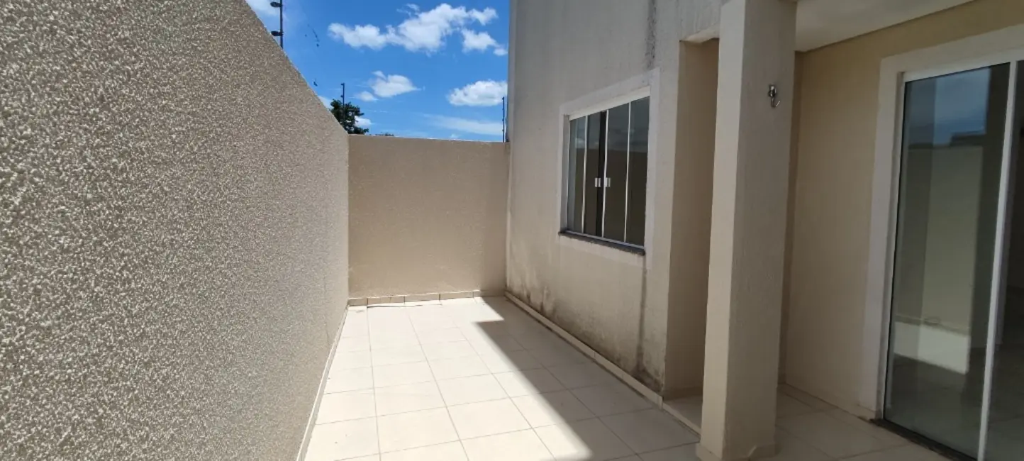 Foto 3 de Apartamento com 2 quartos à venda, 74m2 em Santa Cruz, Guarapuava - PR
