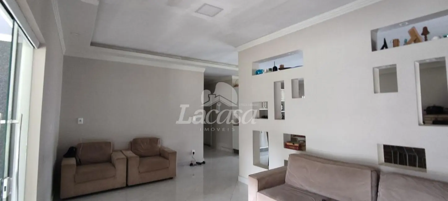 Foto 9 de Chácara à venda, 40000m2 em Santana, Guarapuava - PR