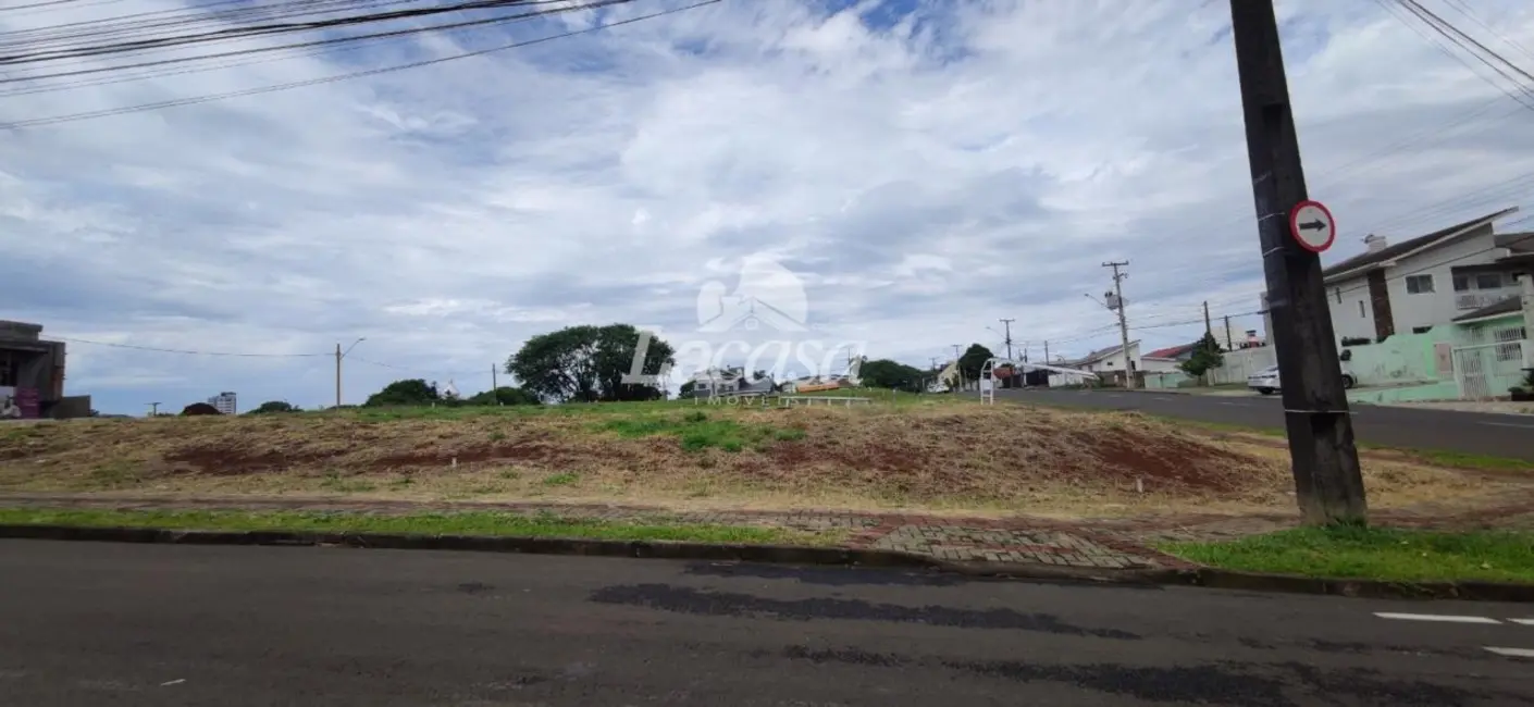 Foto 1 de Terreno / Lote à venda, 368m2 em Centro, Guarapuava - PR