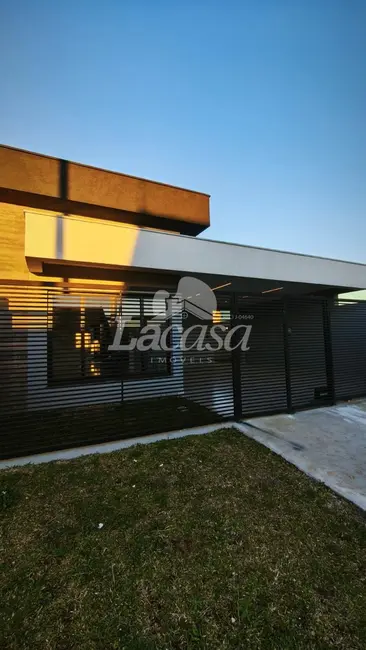 Foto 2 de Casa com 3 quartos à venda, 120m2 em Boqueirão, Guarapuava - PR
