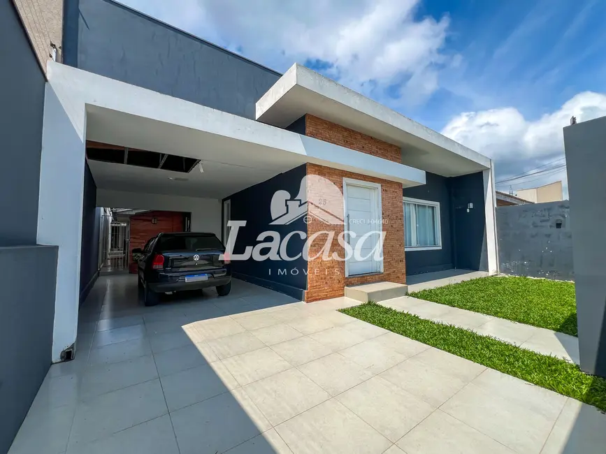 Foto 2 de Casa com 3 quartos à venda, 180m2 em Trianon, Guarapuava - PR