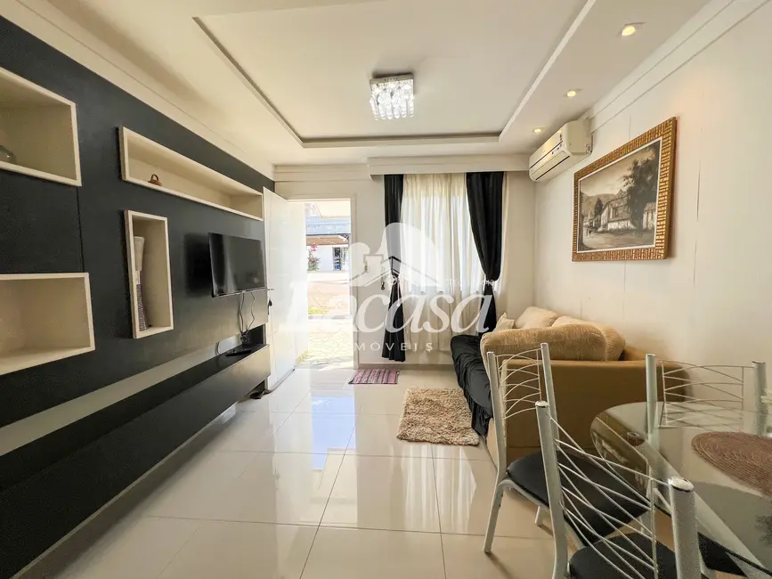 Foto 6 de Casa com 3 quartos à venda, 65m2 em Alto da XV, Guarapuava - PR