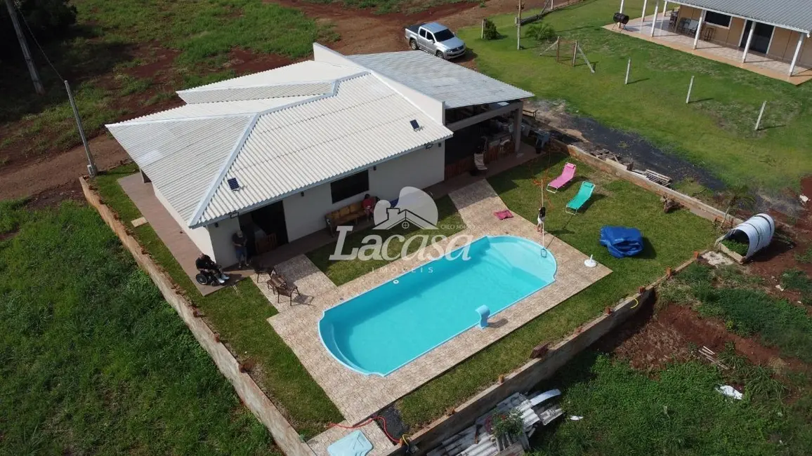 Foto 8 de Chácara com 2 quartos à venda, 155m2 em Candoi - PR