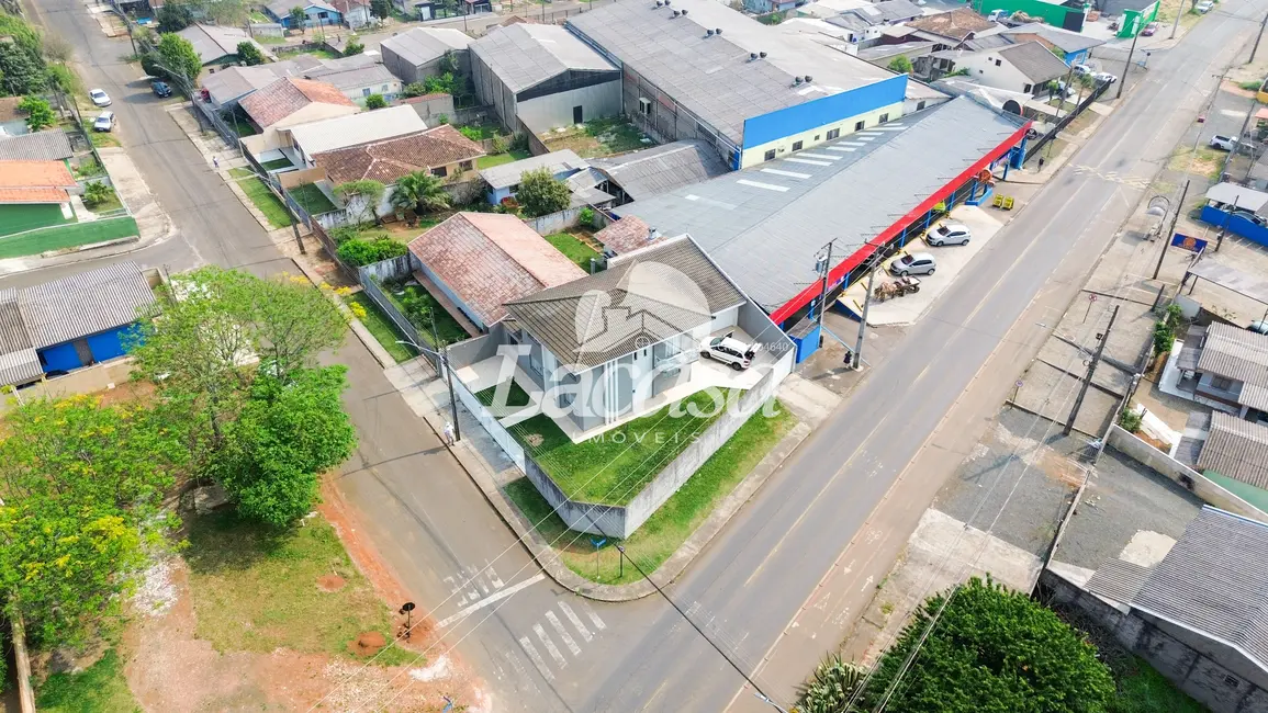 Foto 4 de Sobrado com 3 quartos à venda, 250m2 em Santa Cruz, Guarapuava - PR