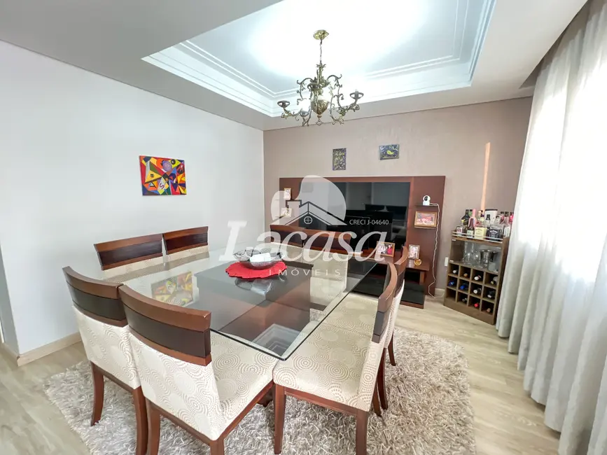 Foto 9 de Sobrado com 3 quartos à venda, 250m2 em Santa Cruz, Guarapuava - PR