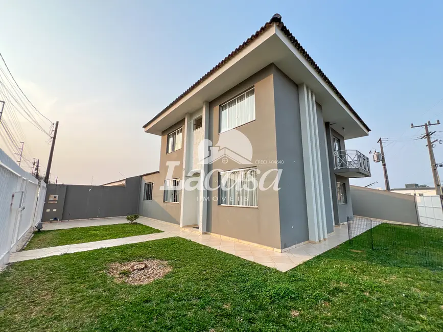 Foto 6 de Sobrado com 3 quartos à venda, 250m2 em Santa Cruz, Guarapuava - PR