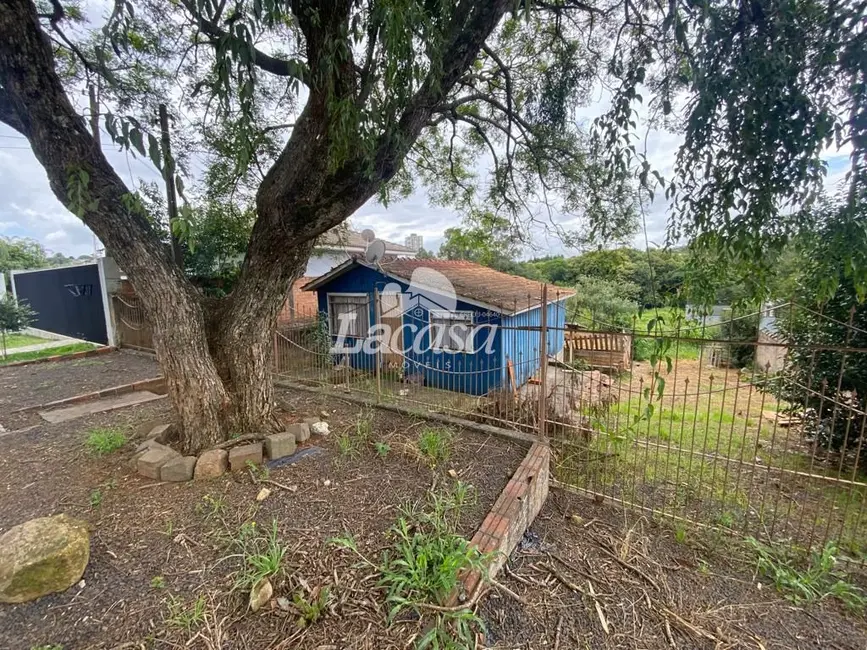 Foto 2 de Terreno / Lote à venda, 1338m2 em Centro, Guarapuava - PR