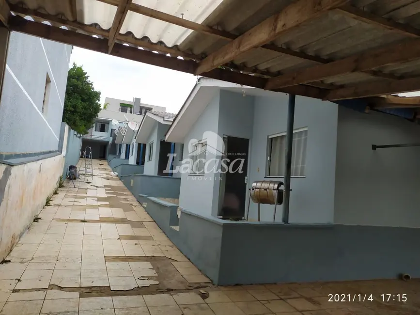 Foto 2 de Casa com 2 quartos à venda, 352m2 em Boqueirão, Guarapuava - PR