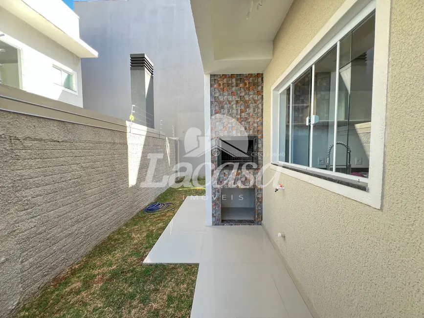 Foto 7 de Sobrado com 3 quartos à venda, 148m2 em Dos Estados, Guarapuava - PR