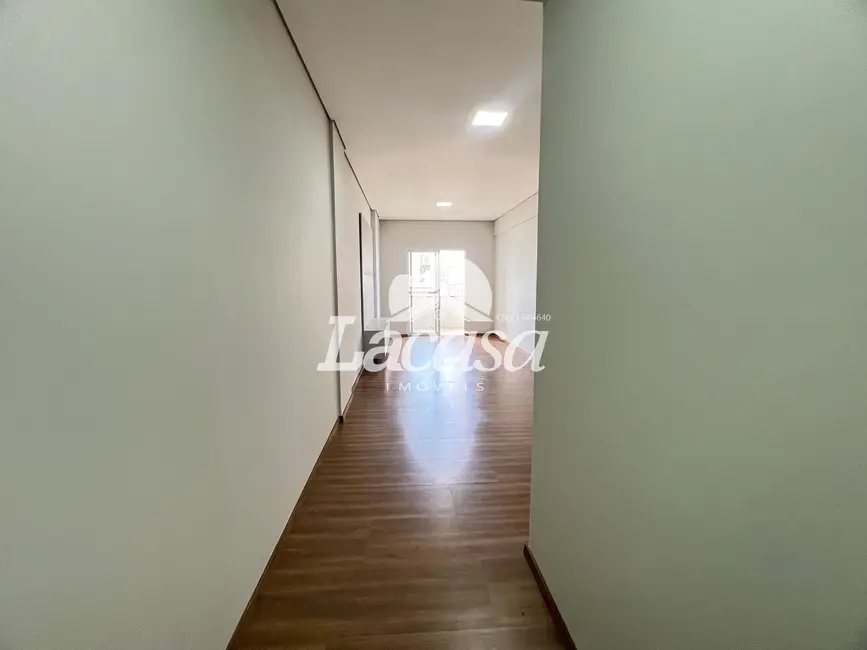 Foto 2 de Apartamento com 2 quartos para alugar, 106m2 em Centro, Guarapuava - PR