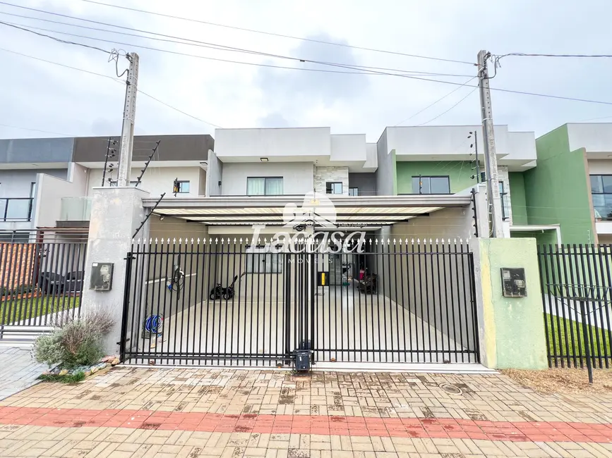 Foto 1 de Sobrado com 3 quartos à venda, 140m2 em Dos Estados, Guarapuava - PR