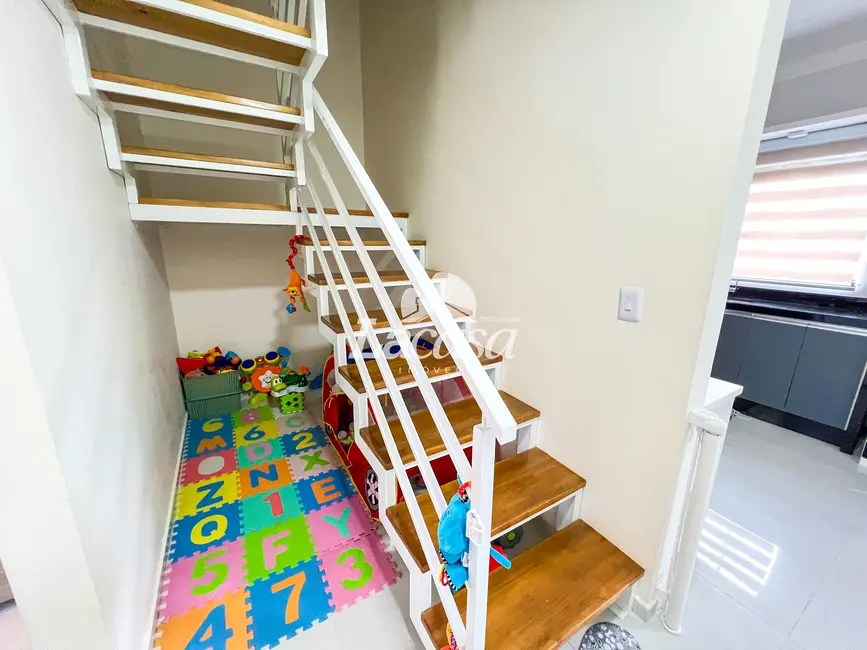 Foto 9 de Sobrado com 3 quartos à venda, 140m2 em Dos Estados, Guarapuava - PR