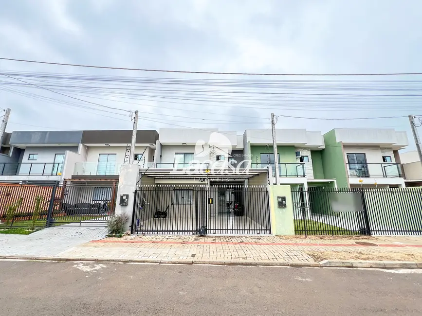 Foto 2 de Sobrado com 3 quartos à venda, 140m2 em Dos Estados, Guarapuava - PR