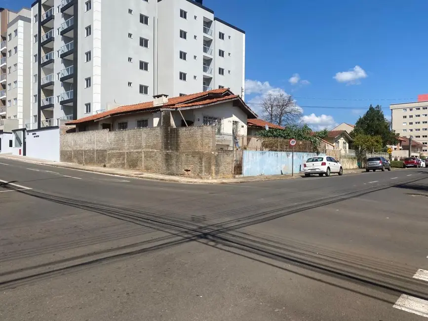 Foto 1 de Terreno / Lote à venda, 400m2 em Santa Cruz, Guarapuava - PR