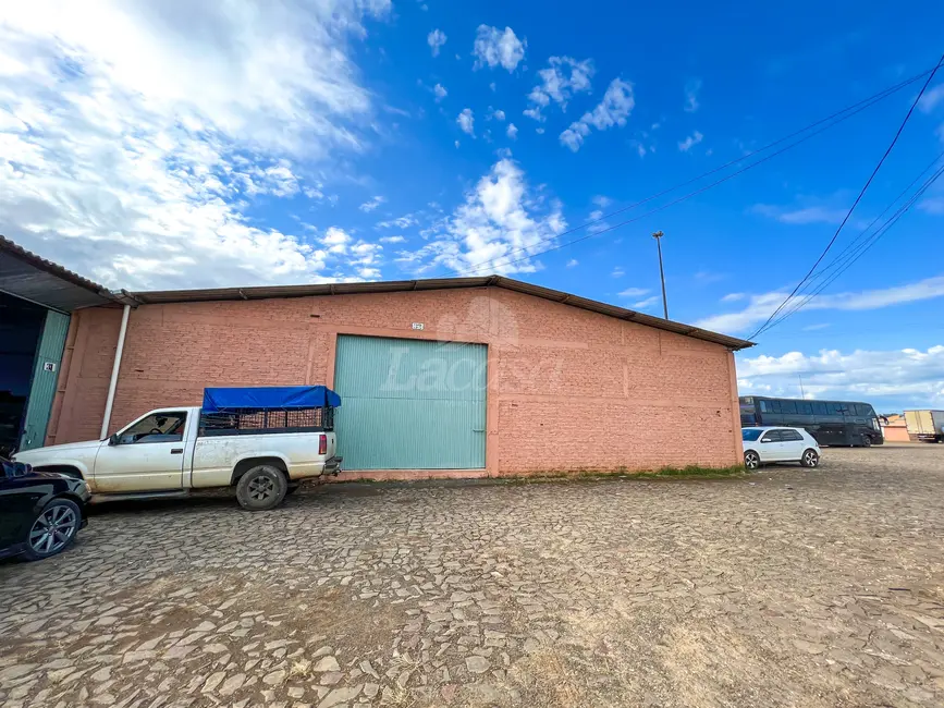 Foto 1 de Armazém / Galpão para alugar, 300m2 em Boqueirão, Guarapuava - PR