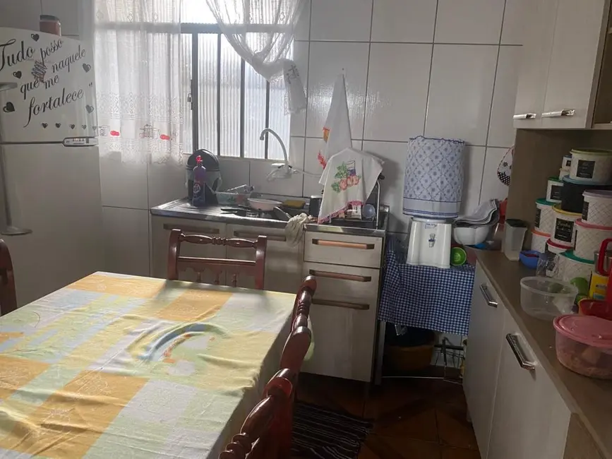 Foto 6 de Casa com 3 quartos à venda, 110m2 em Jardim das Américas, Guarapuava - PR