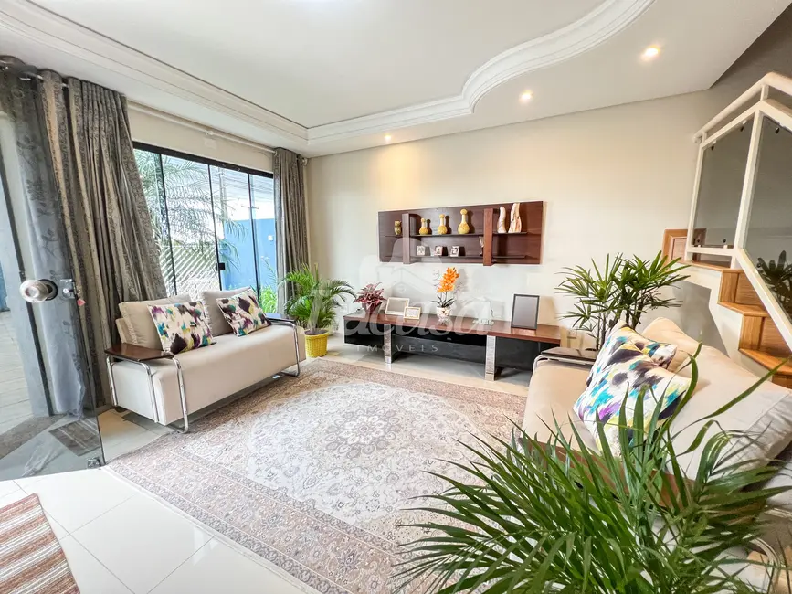 Foto 5 de Sobrado com 4 quartos à venda, 242m2 em Alto da XV, Guarapuava - PR