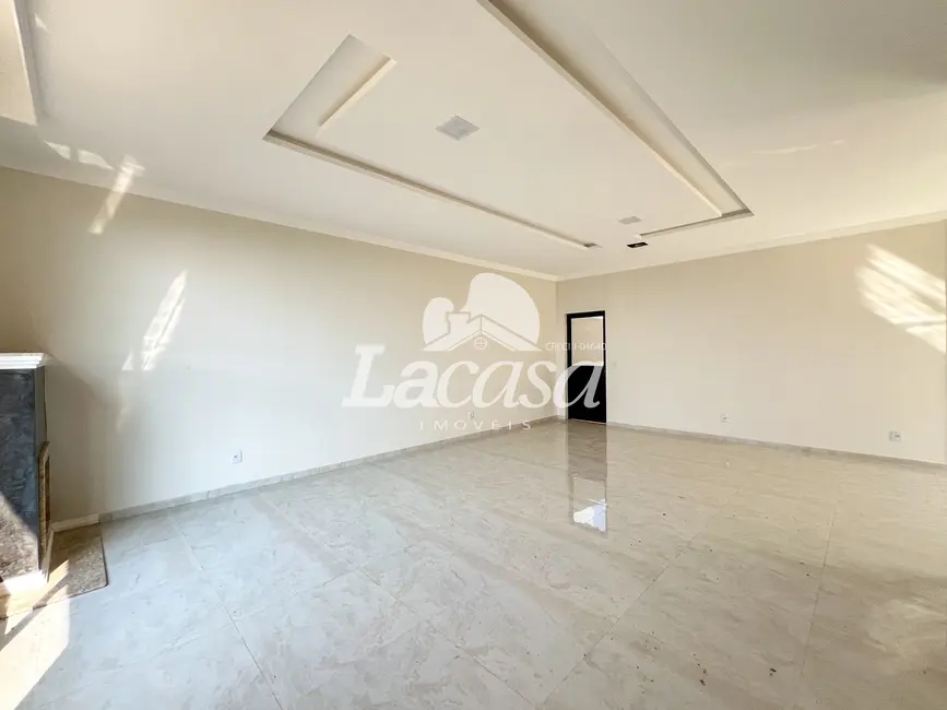 Foto 6 de Casa com 3 quartos à venda, 140m2 em Alto Cascavel, Guarapuava - PR