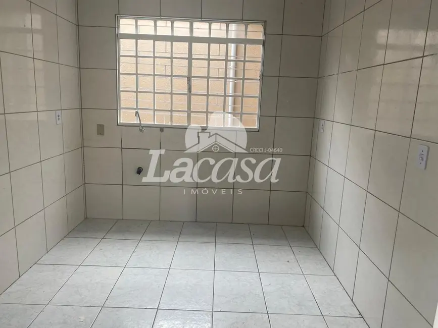 Foto 5 de Casa com 2 quartos à venda, 110m2 em Batel, Guarapuava - PR