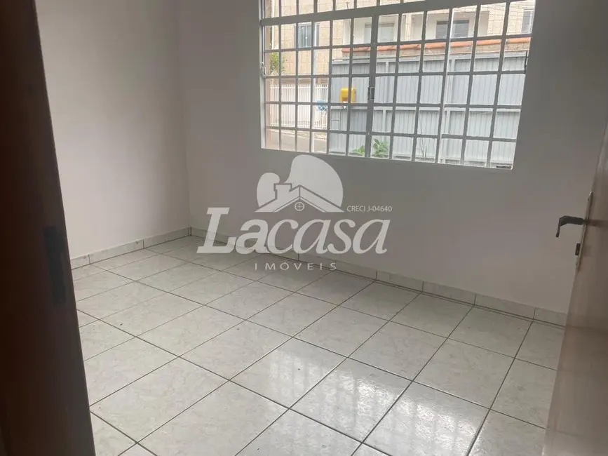 Foto 8 de Casa com 2 quartos à venda, 110m2 em Batel, Guarapuava - PR