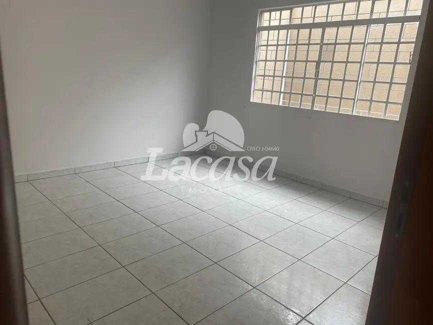 Foto 7 de Casa com 2 quartos à venda, 110m2 em Batel, Guarapuava - PR
