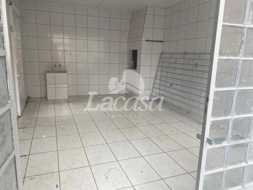 Foto 9 de Casa com 2 quartos à venda, 110m2 em Batel, Guarapuava - PR