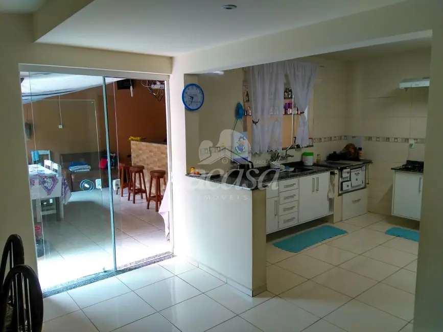 Foto 7 de Sobrado com 3 quartos à venda, 190m2 em Dos Estados, Guarapuava - PR