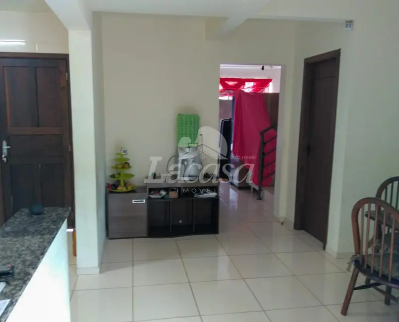 Foto 6 de Sobrado com 3 quartos à venda, 190m2 em Dos Estados, Guarapuava - PR