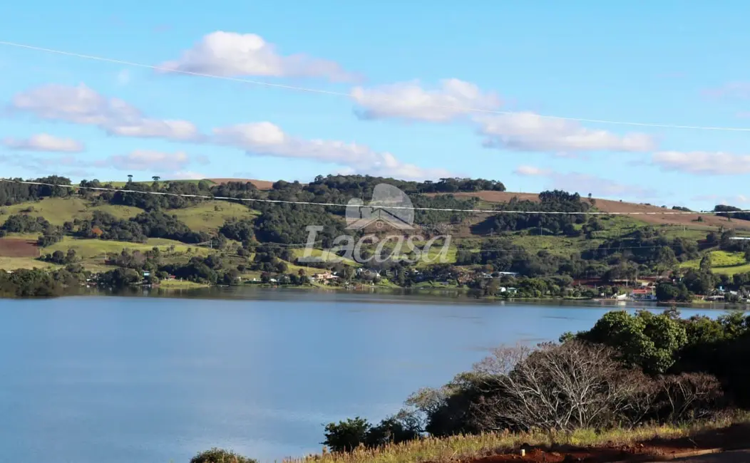 Foto 1 de Terreno / Lote à venda, 600m2 em Mangueirinha - PR