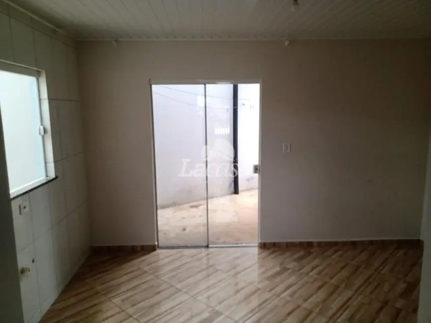 Foto 9 de Casa com 2 quartos à venda, 60m2 em Vila Bela, Guarapuava - PR